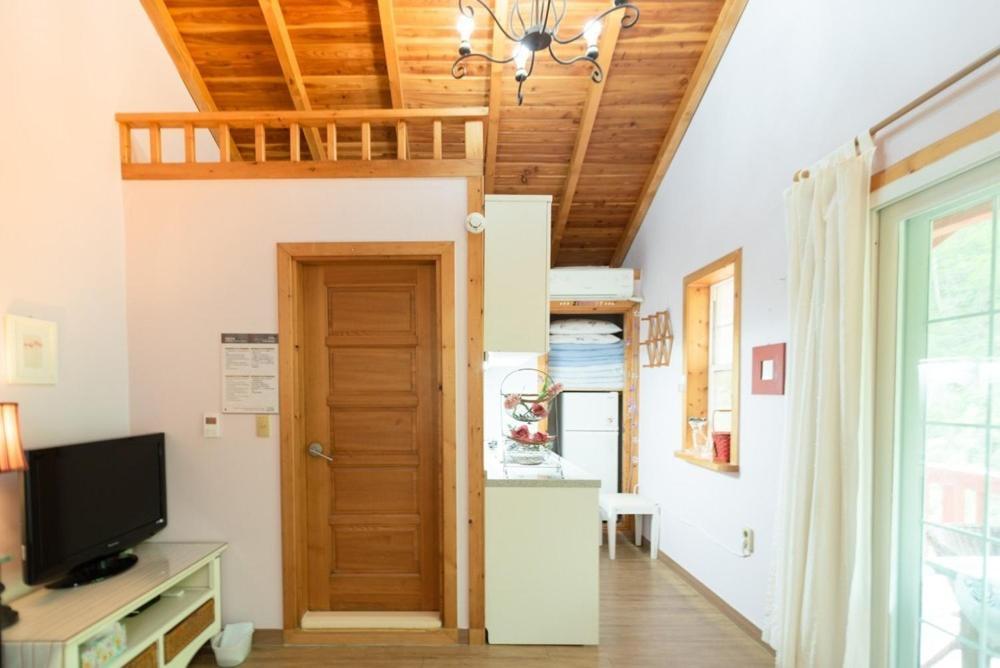 Pyeongchang Zermatt Pension Family, Couple Exterior photo