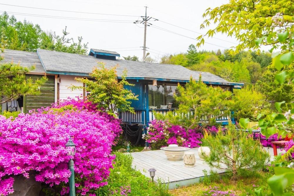 Pyeongchang Zermatt Pension Family, Couple Exterior photo