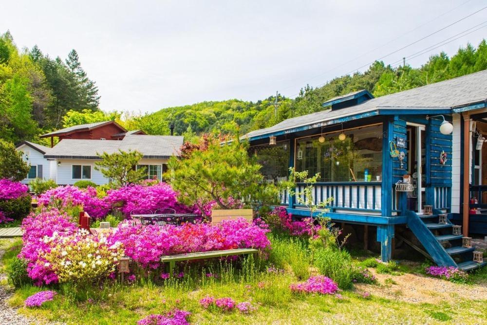 Pyeongchang Zermatt Pension Family, Couple Exterior photo